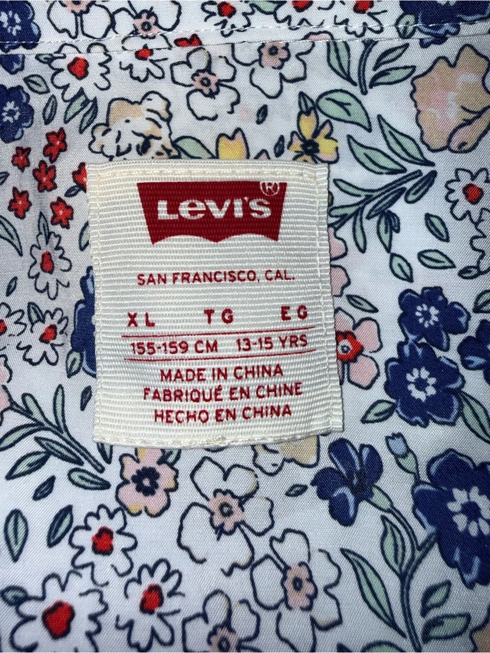 Levi’s Girls Blue/Red Floral Short Sleeve Button-Up Blouse - XL